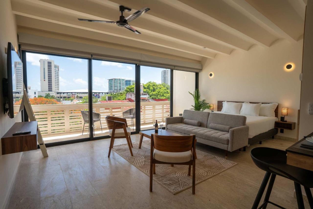 Nomad Studio Fast WiFi and Rooftop Pool - 4