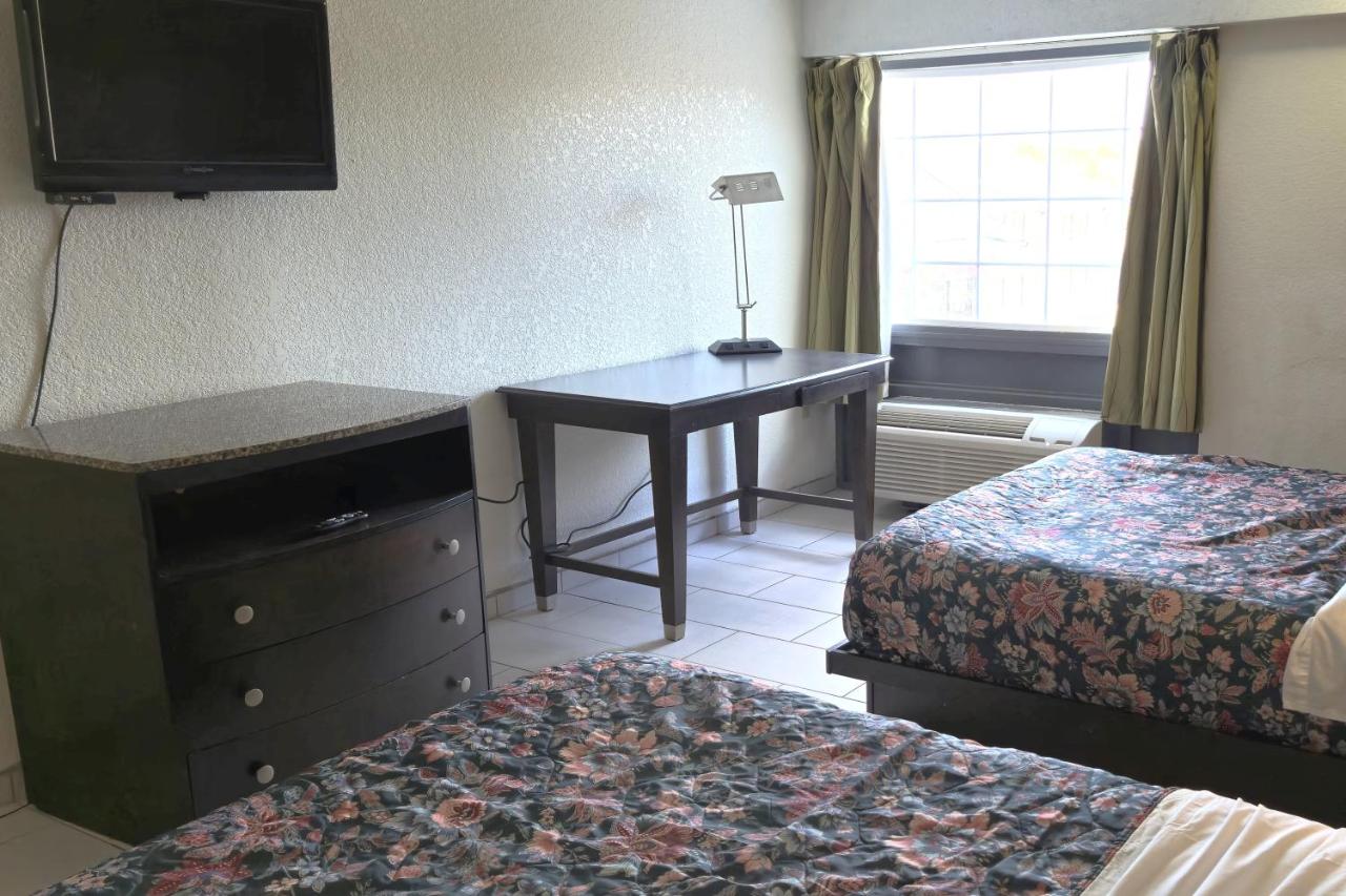 River Valley Inn & Suites (Extended Stay) — photo 19