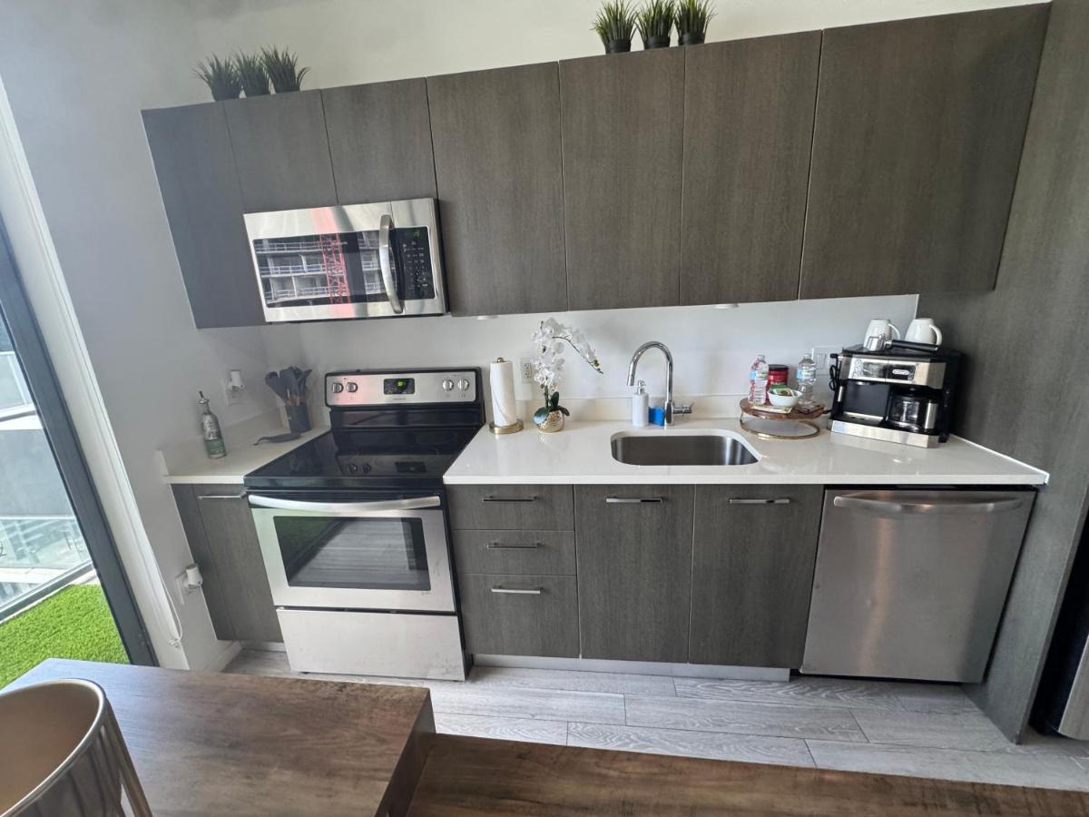 Chic downtown Miami Penthouse studio - 4