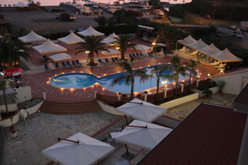 Hotel Talao photo