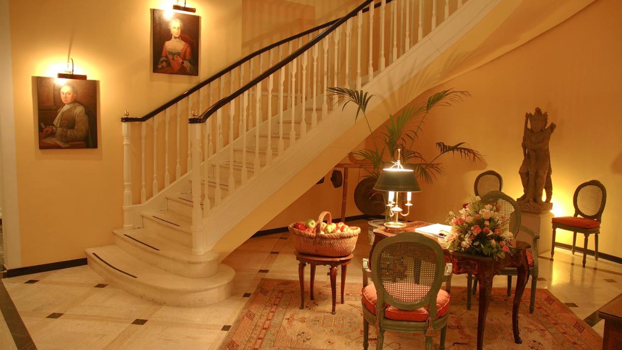Hotel Victoria & Iside Spa photo