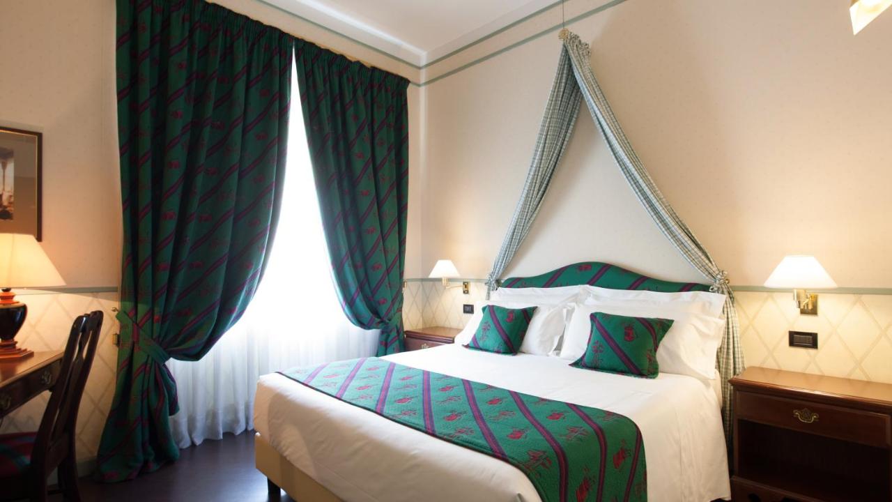 Hotel Victoria & Iside Spa photo
