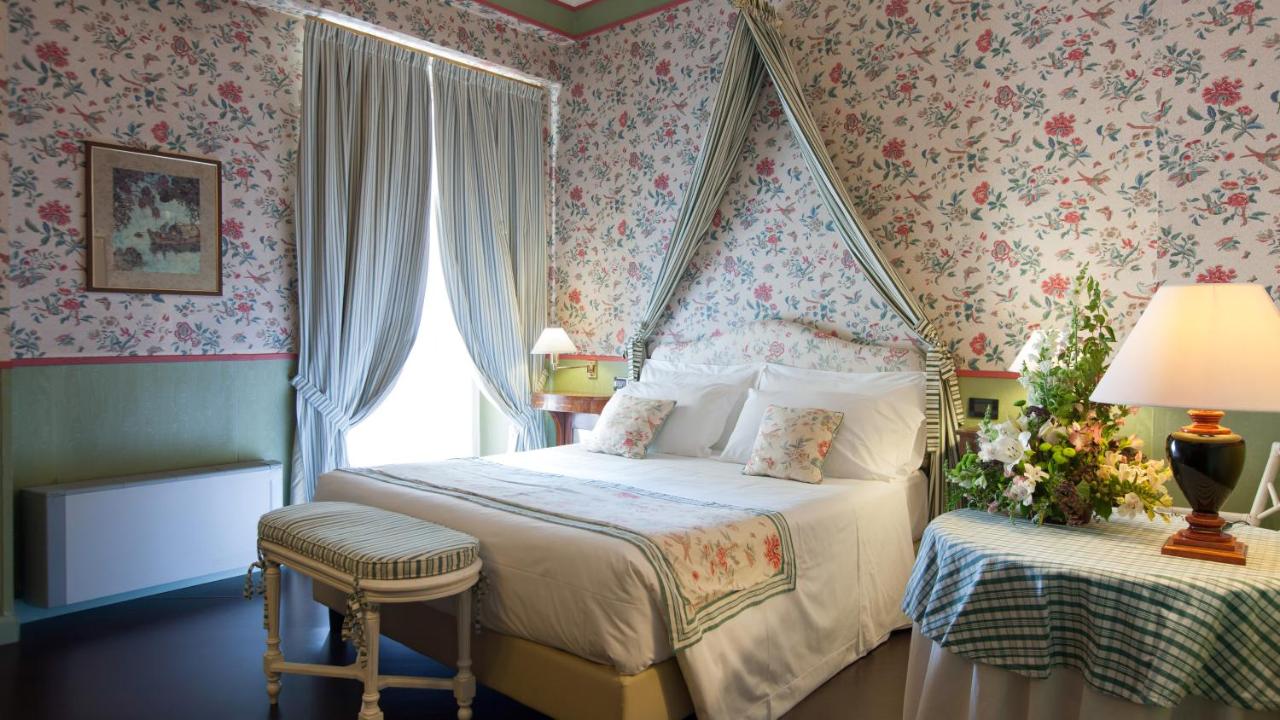 Hotel Victoria & Iside Spa photo