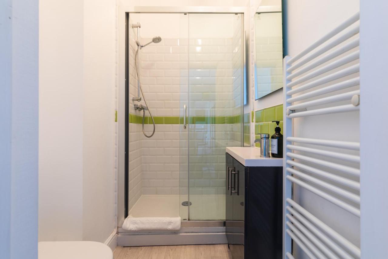 Old Farmhouse - Brand New Apartment - Free Parking - Central Bath - 5