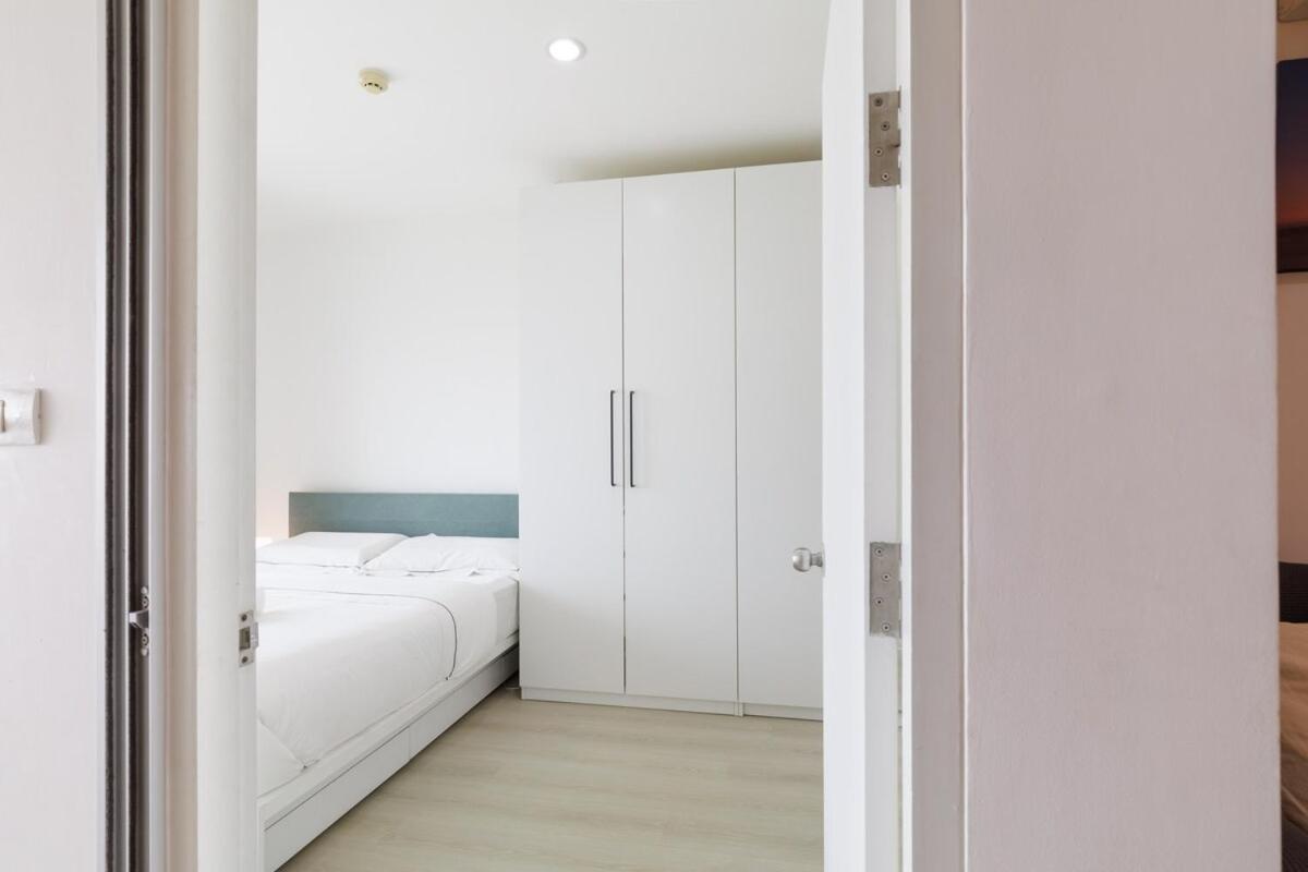 Downtown Spacious Luxury Condo BKK- 5 mins BTS! - 3