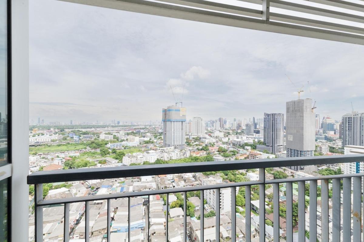 Downtown Spacious Luxury Condo BKK- 5 mins BTS! - 4