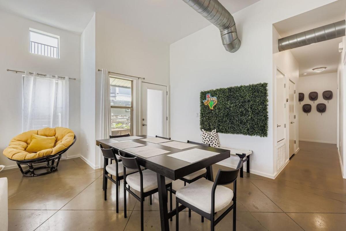 SoCo Haven Retreat - WiFi & Fire Pit - Sleeps 8 - 4