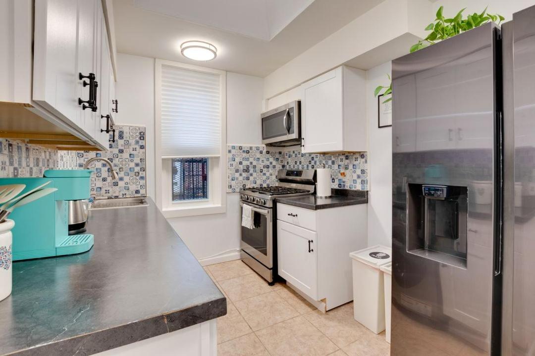 Cozy Condo Jersey City - 4