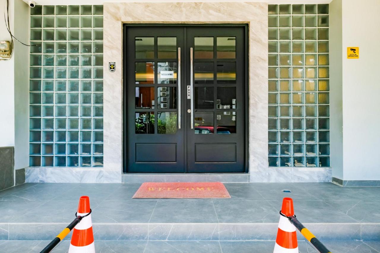 Urbanview Tiana Residence Nagoya Batam by Reddoorz - 4