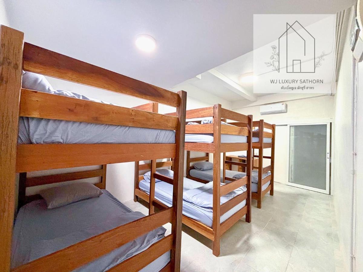 WJ Luxury Sathorn - 4