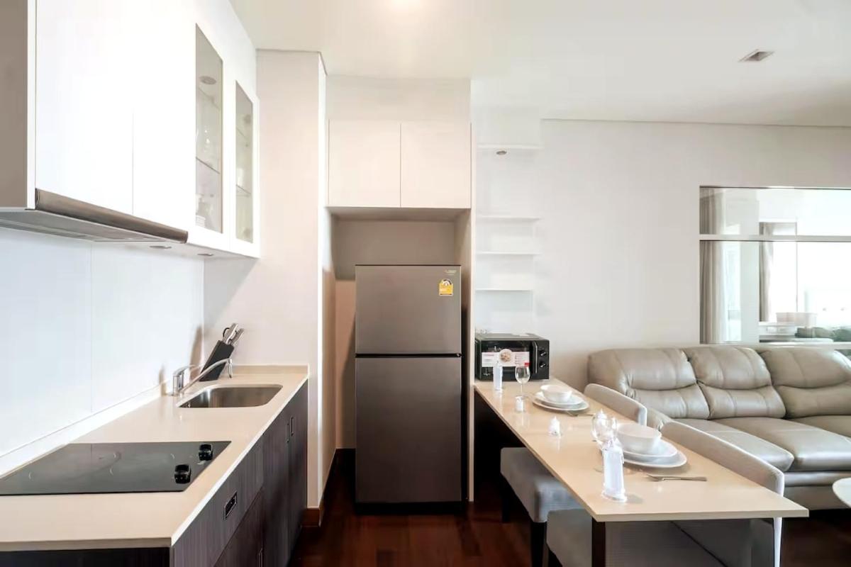 Thong Lor Luxury condo with Swimming Pool, Fast Wifi - 5