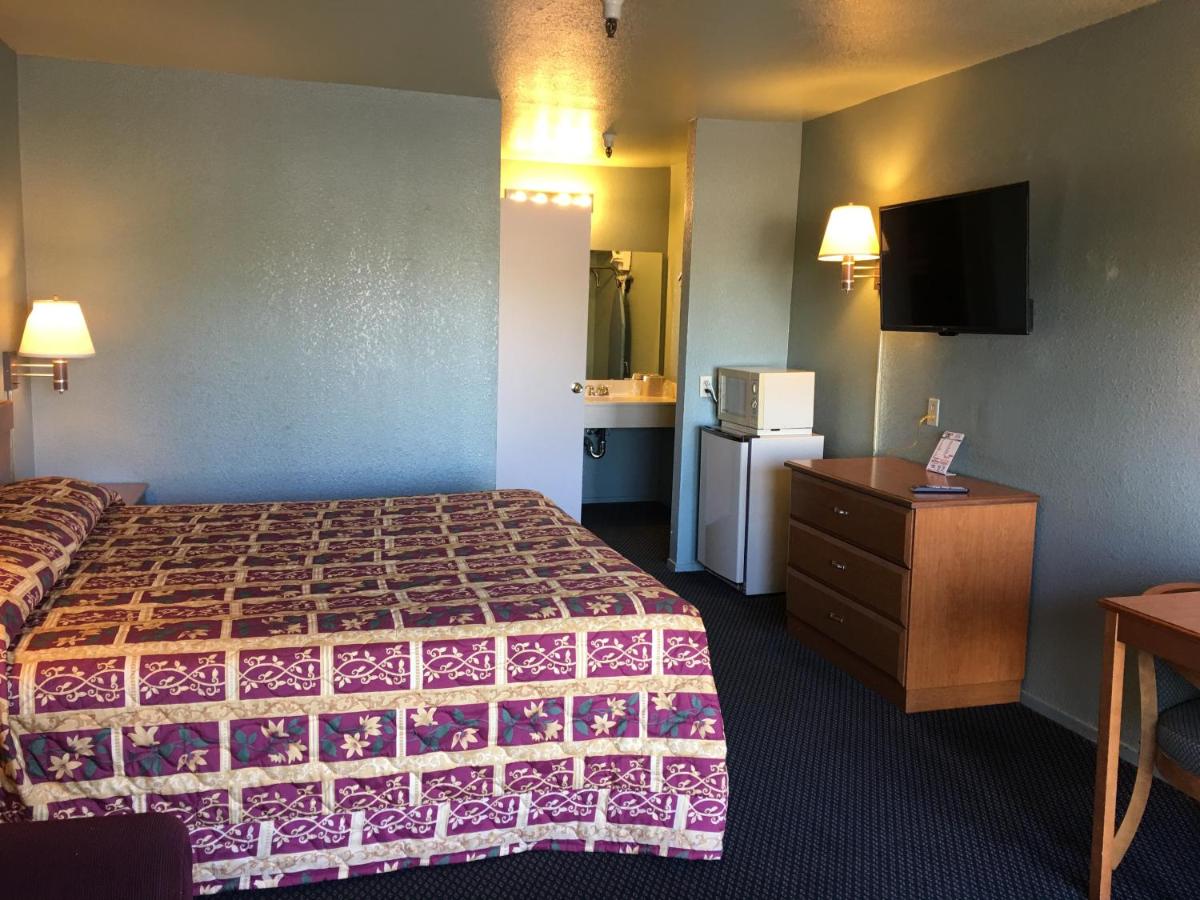Applegate Inn — photo 14