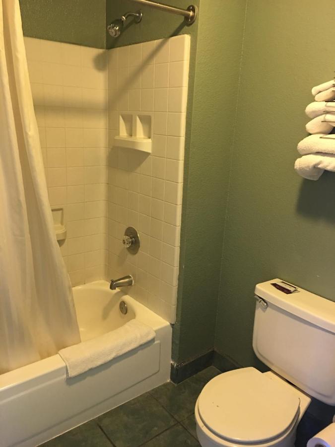 Applegate Inn — photo 15