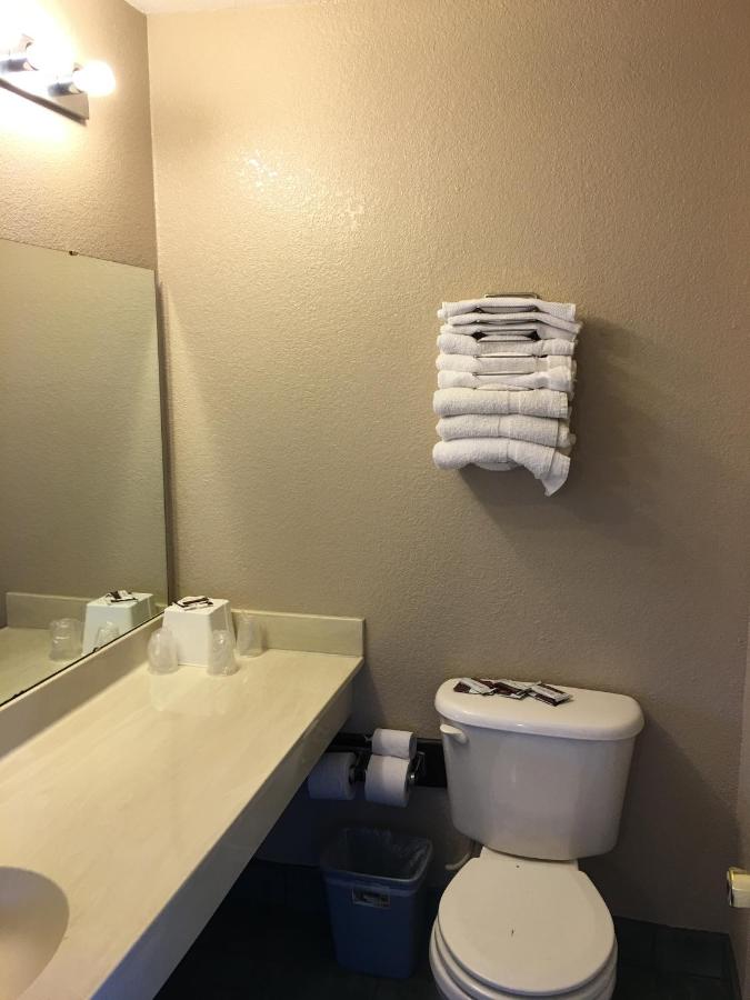 Applegate Inn — photo 18