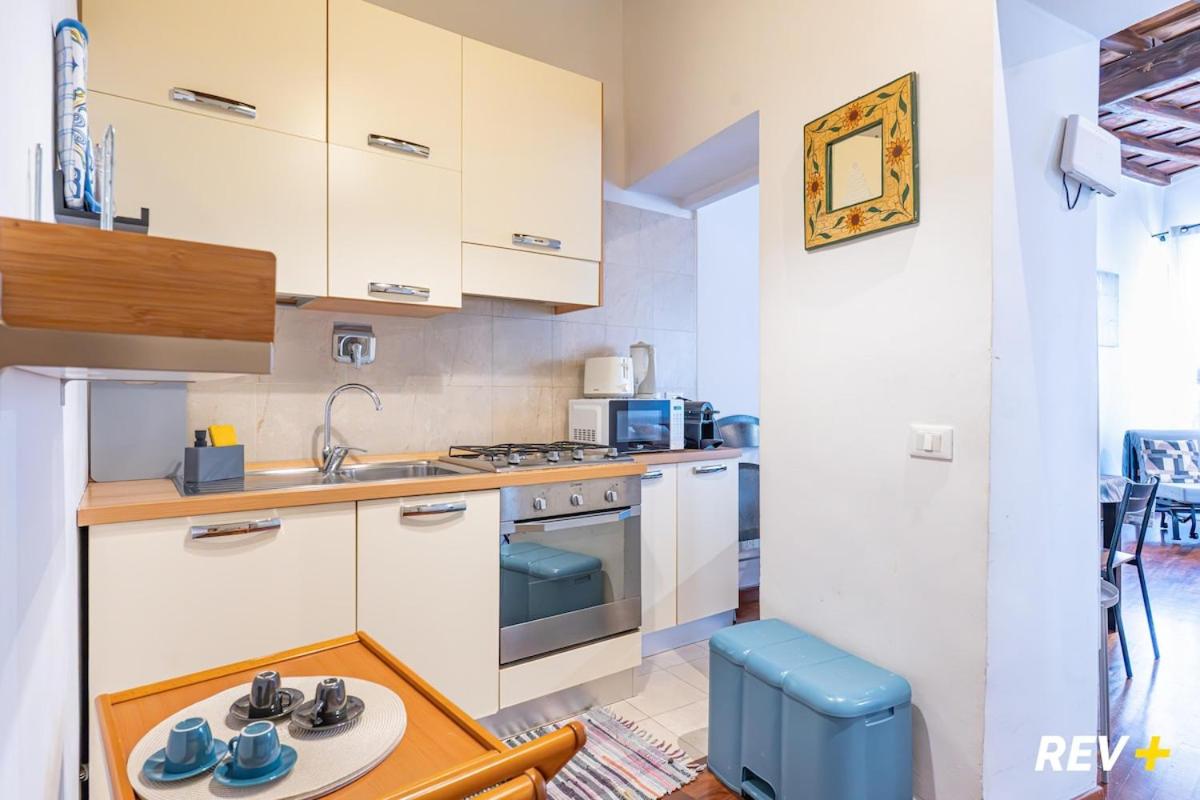 Banchi Nuovi Apartment - 4