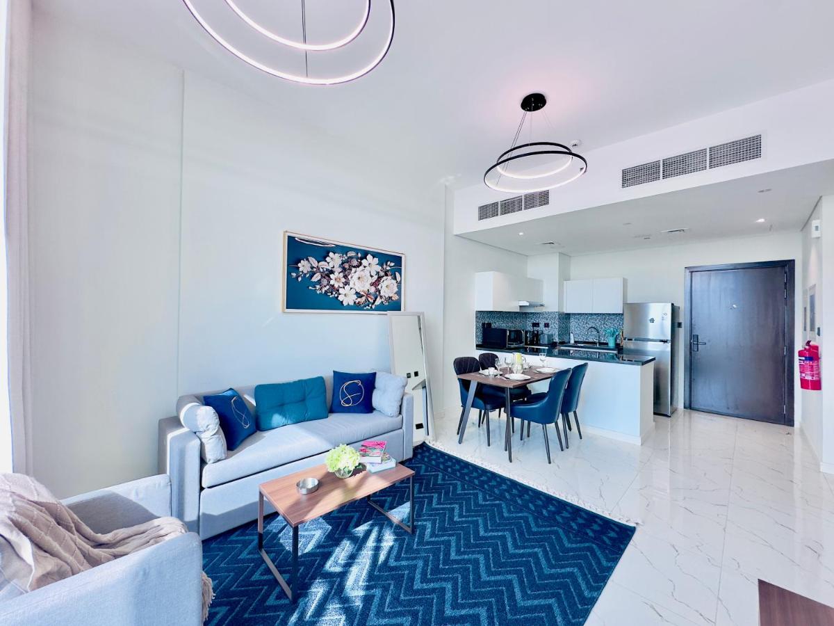 Modern 2BR Retreat at The Gate in Masdar City - 5