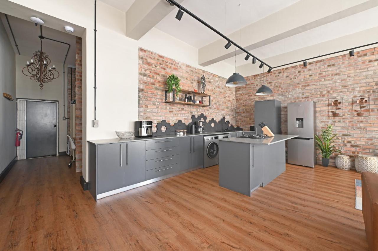 6 On Pepper Apartments - 3