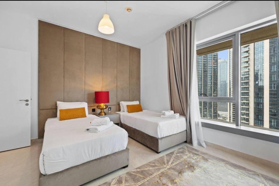 Simply Comfort Vacation Homes Rental Luxury Apartment Fontaine View & Burj Khalifa at Emaar 29 Boulevard - 2