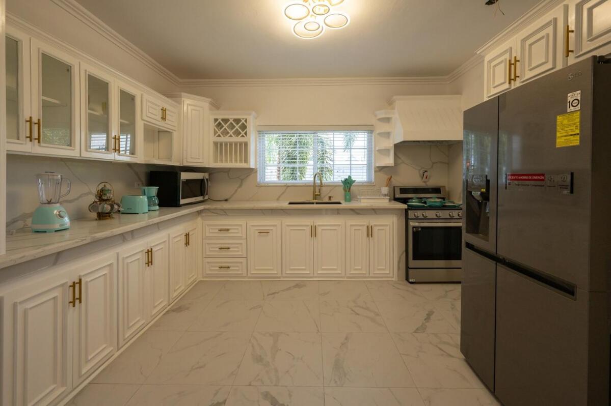 Summer Shades Villa at Legacy - 2