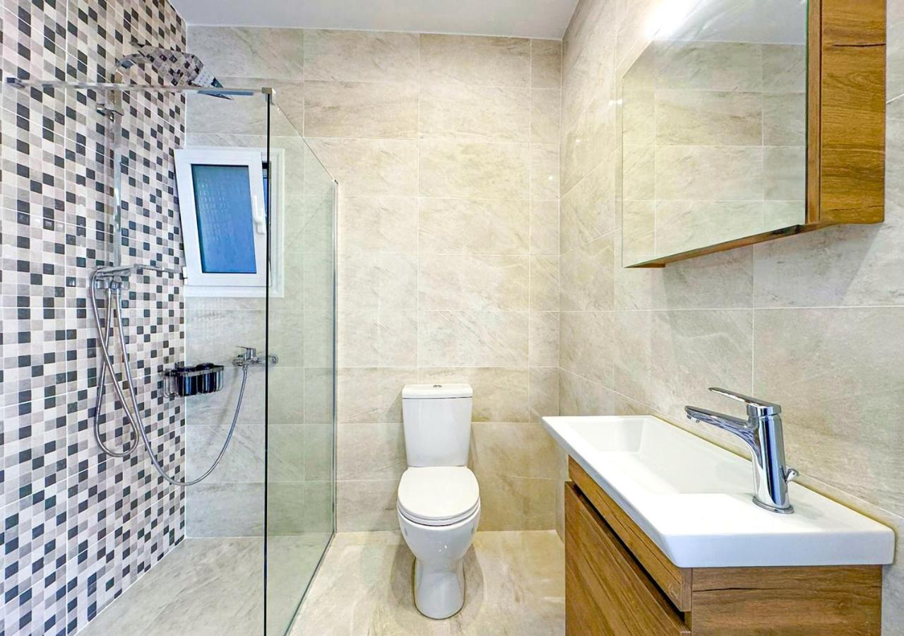 Panathenea Rooftop Apartment with Stunning View of Lycabettus - 3