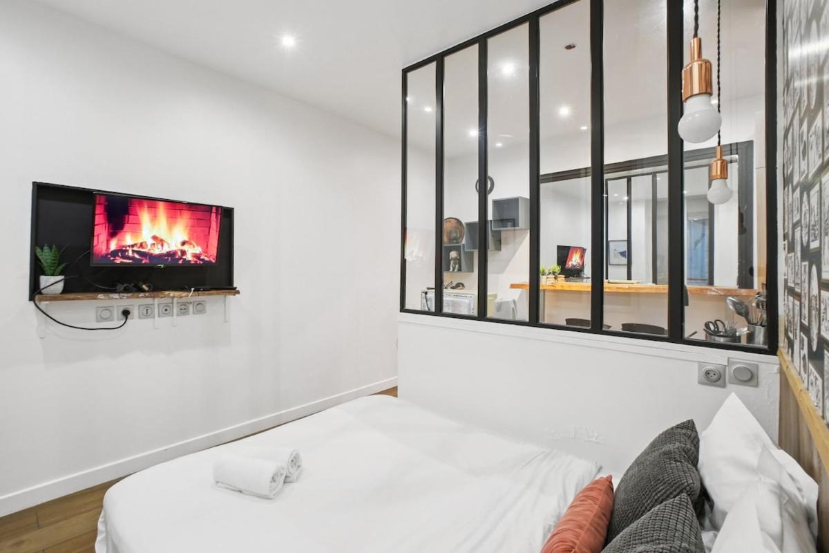 Elegant bright studio in prestigious 7th arrondissement