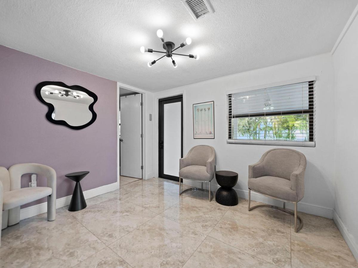 The Velvet Palm Midtown Pool and Hot Tub - 4