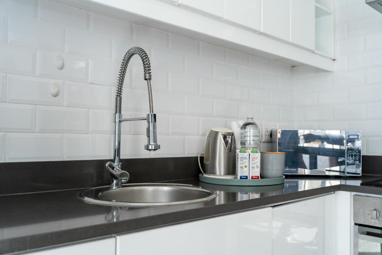 City Centre Apartment - Steps from Everything - 3