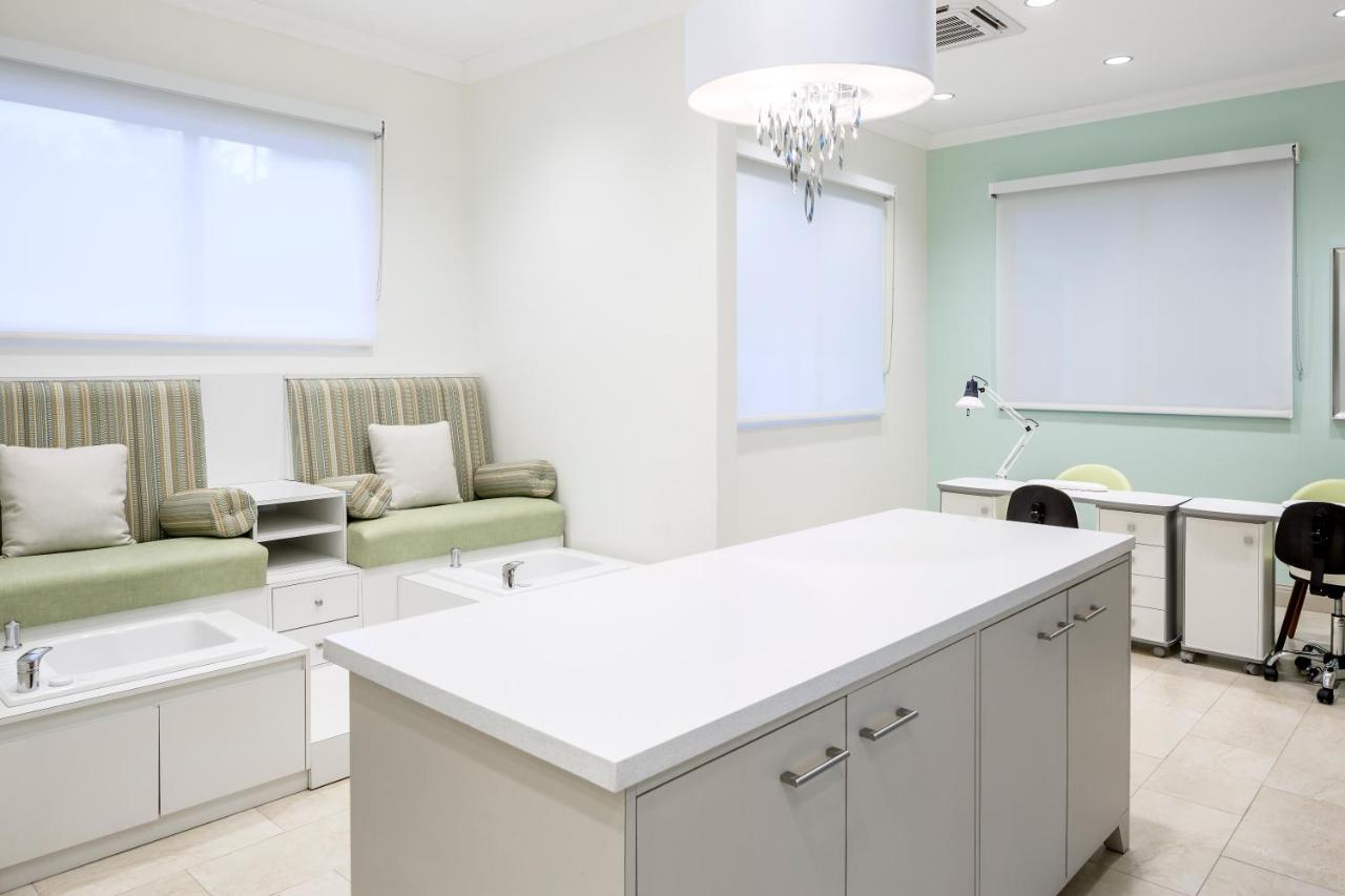 Spa hotel: Windjammer Landing Villa Beach Resort