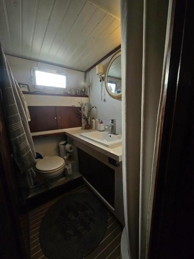 43' Classic Trawler 5 Star Resort Pools, Views, Dining Free Shuttle to Downtown - 3