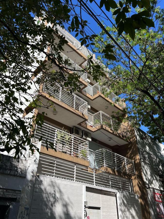 Bright apartment, excellent location - 3