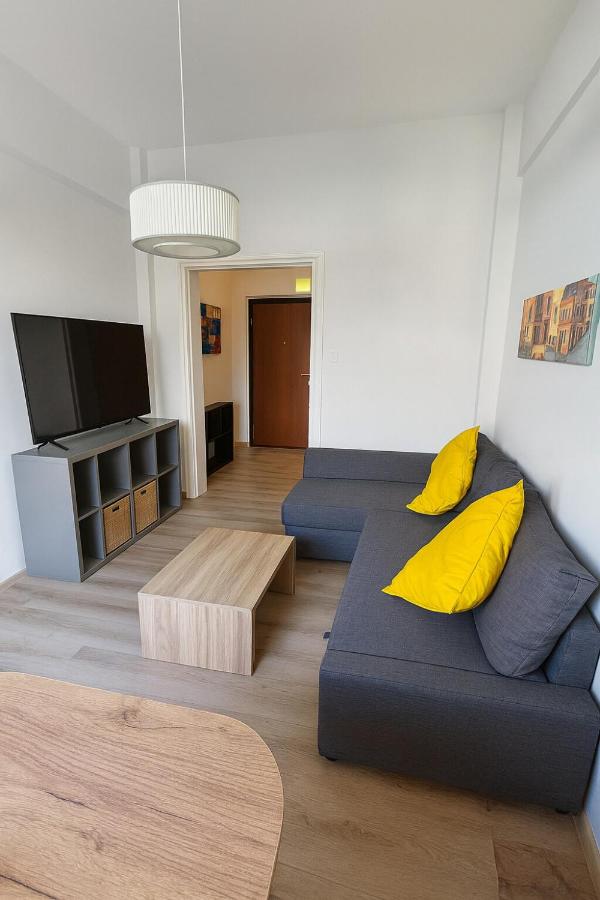 Panormou Urban Getaway Next to Metro Fast Wi-Fi - 2