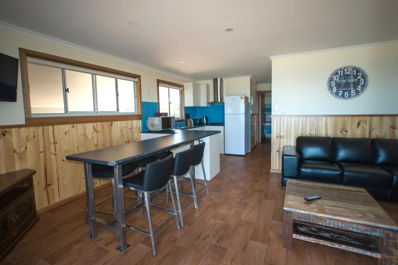 Beach: Ceduna Shelly Beach Caravan Park