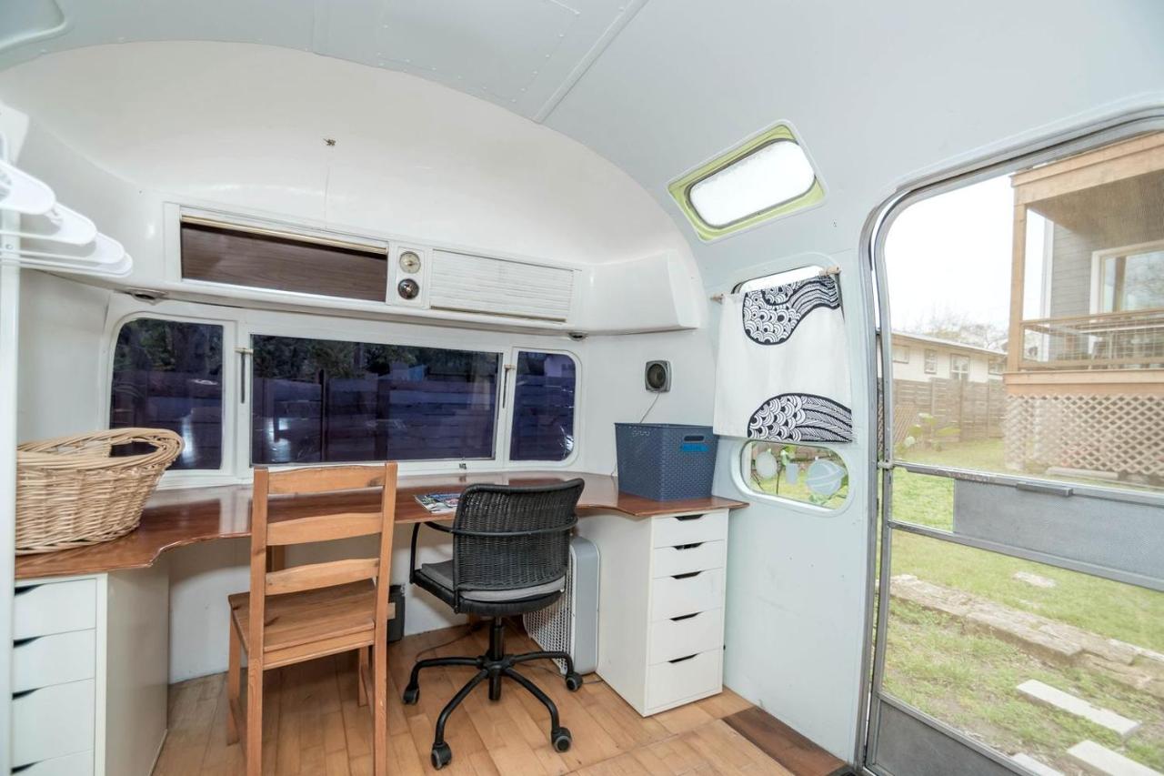 Sleek Retro Airstream Rental for Glamping for Two near Downtown Austin - 2