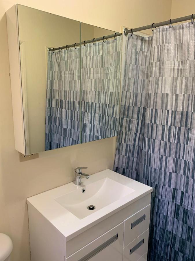 Quaint Escape - Kingston City - 3