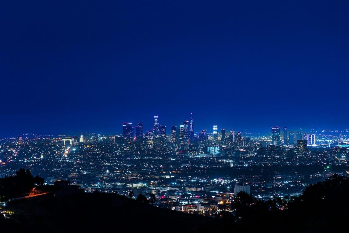 Modern Villa Hollywood Hills Sanctuary - 2