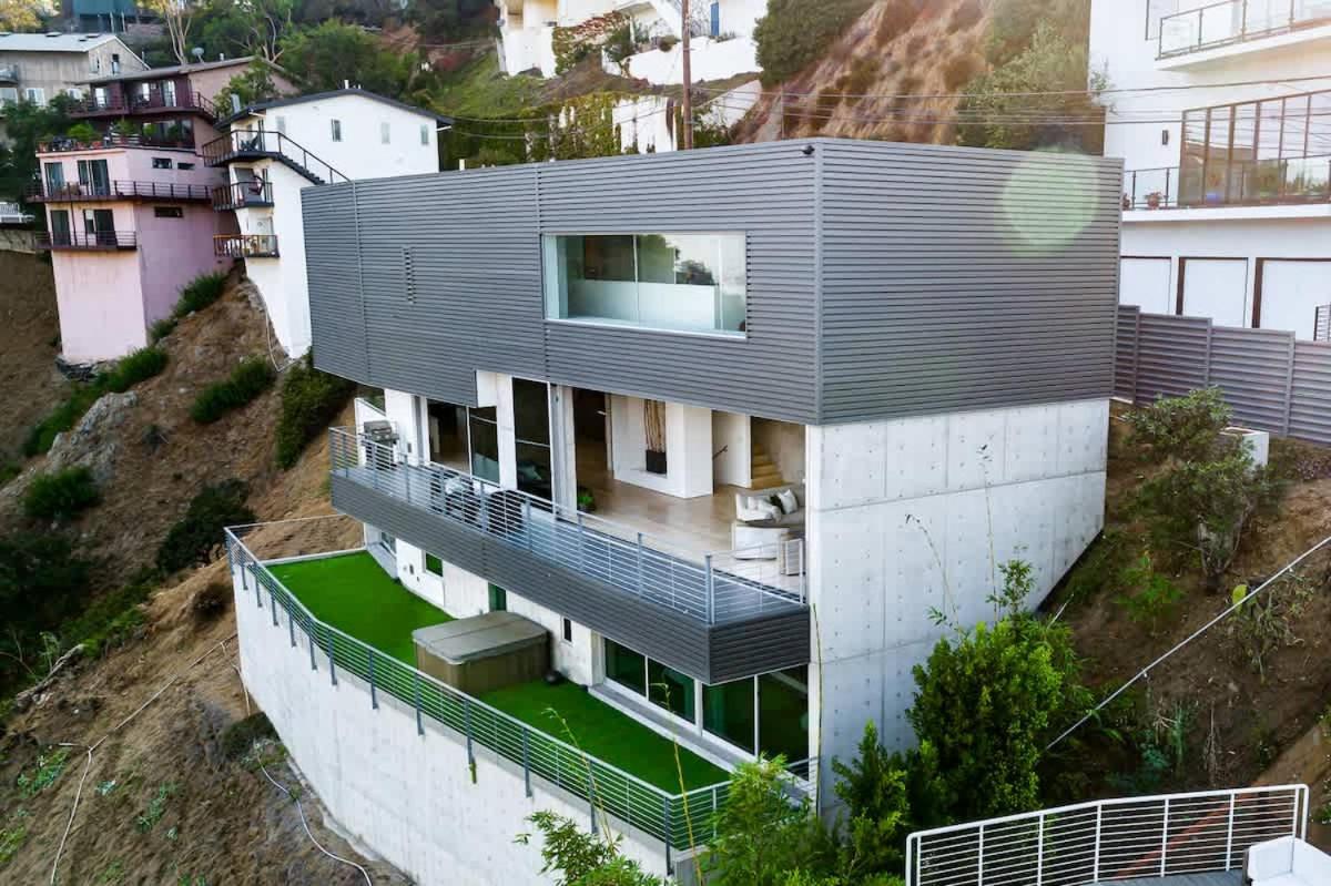 Modern Villa Hollywood Hills Sanctuary - 5