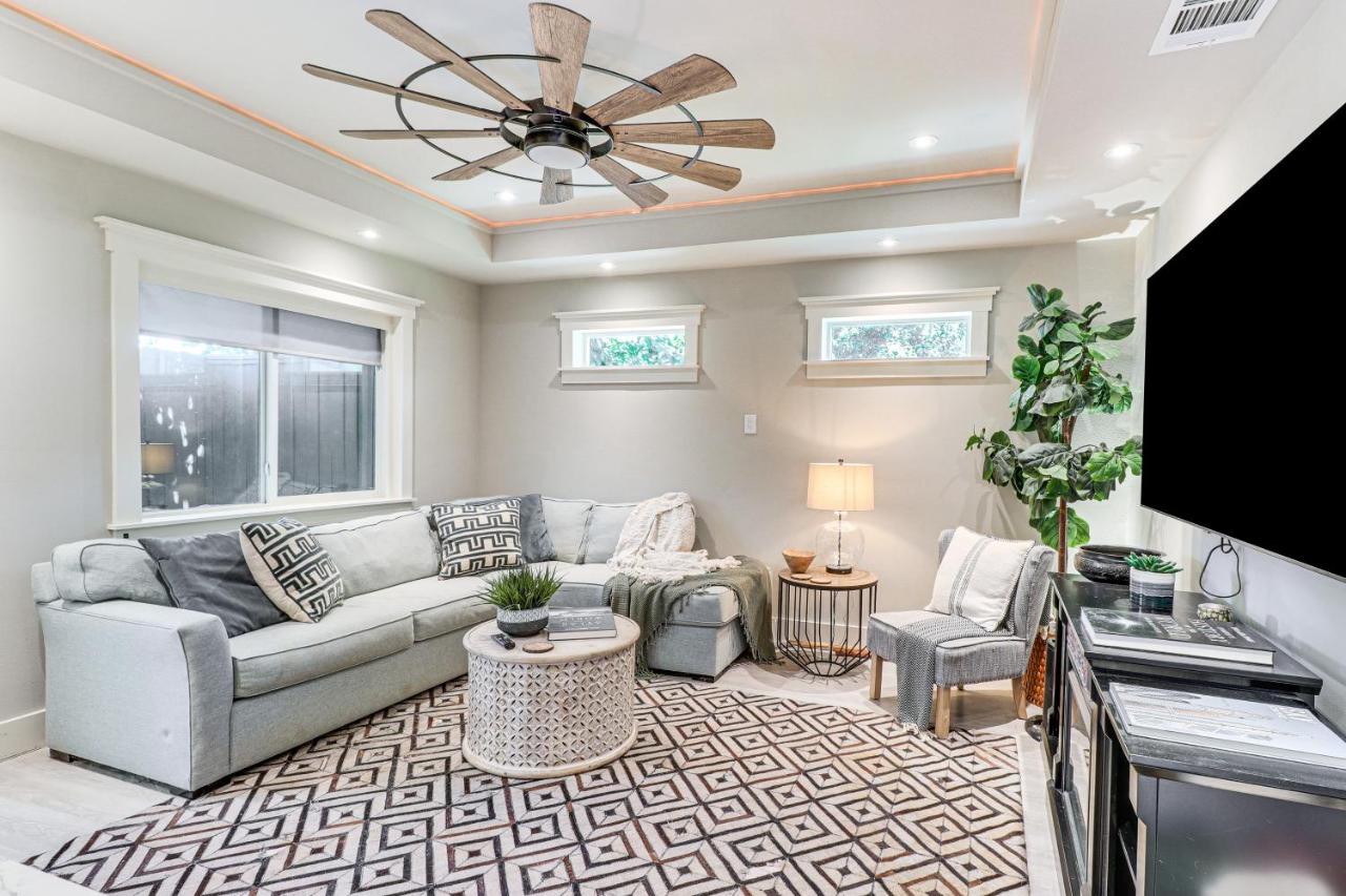 Walk to Zilker Park, Barton Springs Pool! Cozy Gem - 5