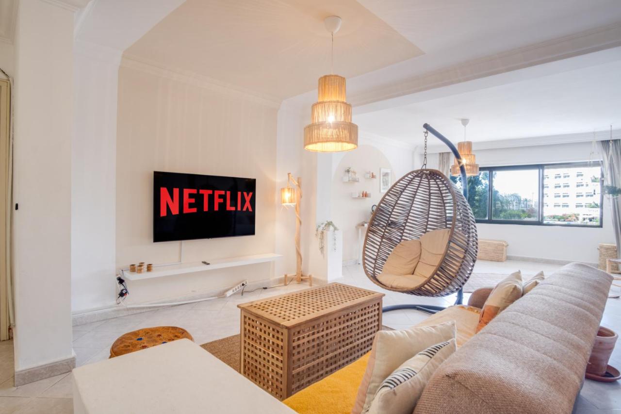 Luxurious 8-person Apartment in Tanger City Center