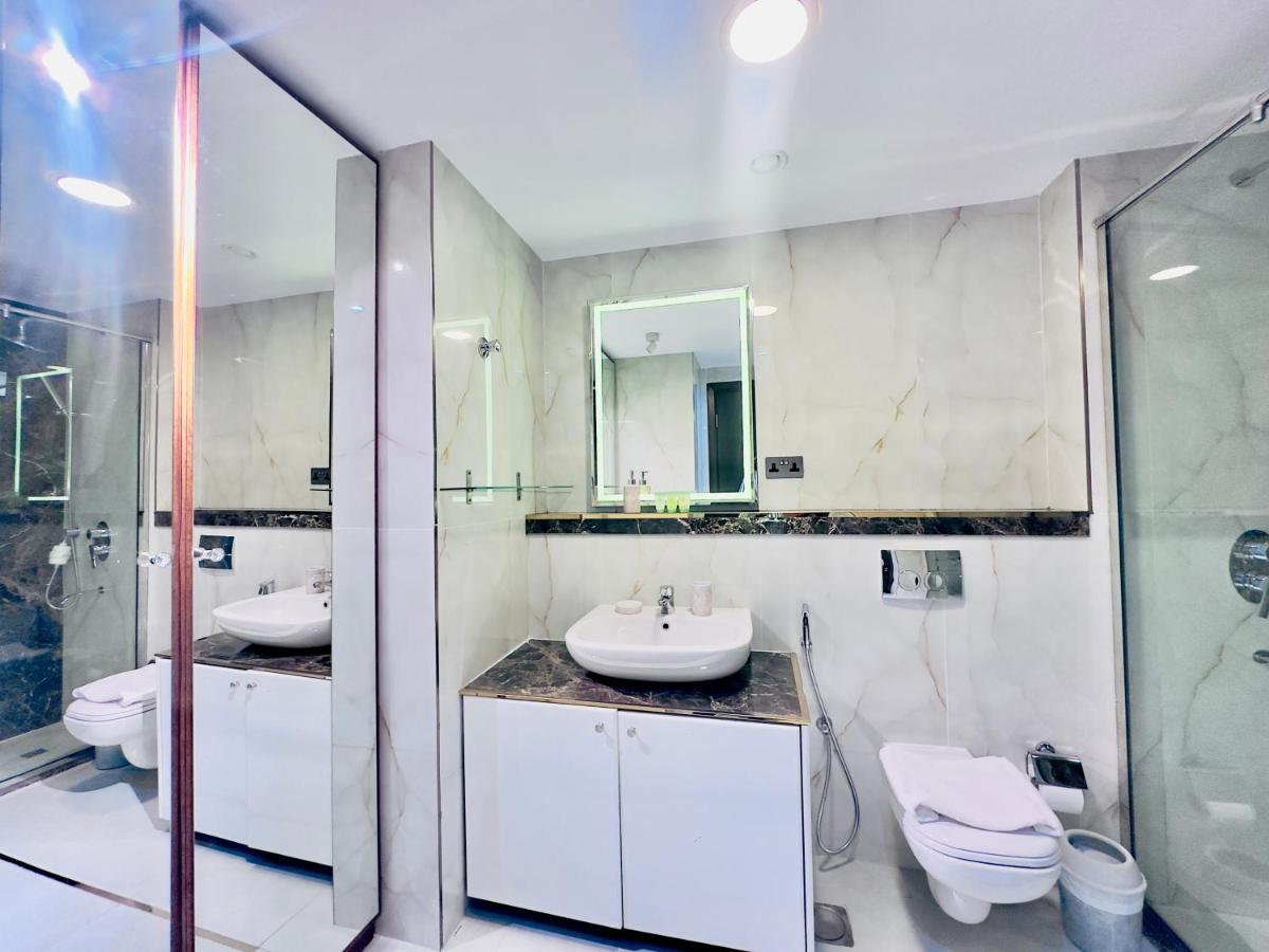 Spacious 2BR in The Wave Tower Al Reem Island - 4