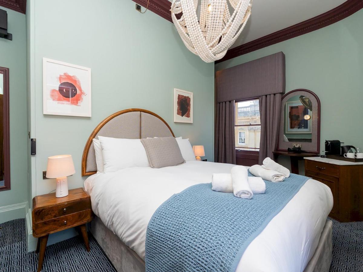 Pass the Keys King Room in superb Central Bath Location - 2