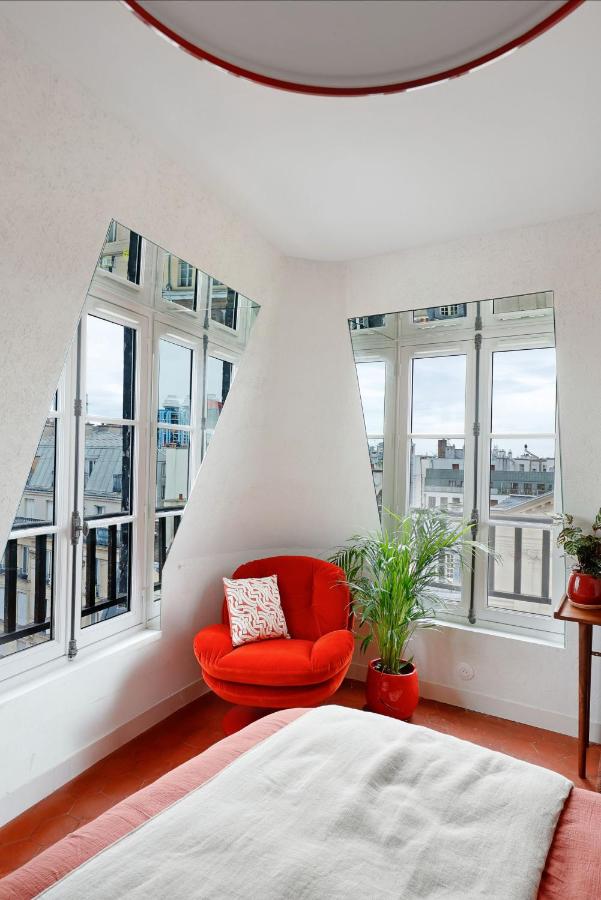 la suite rouge du marais - 5