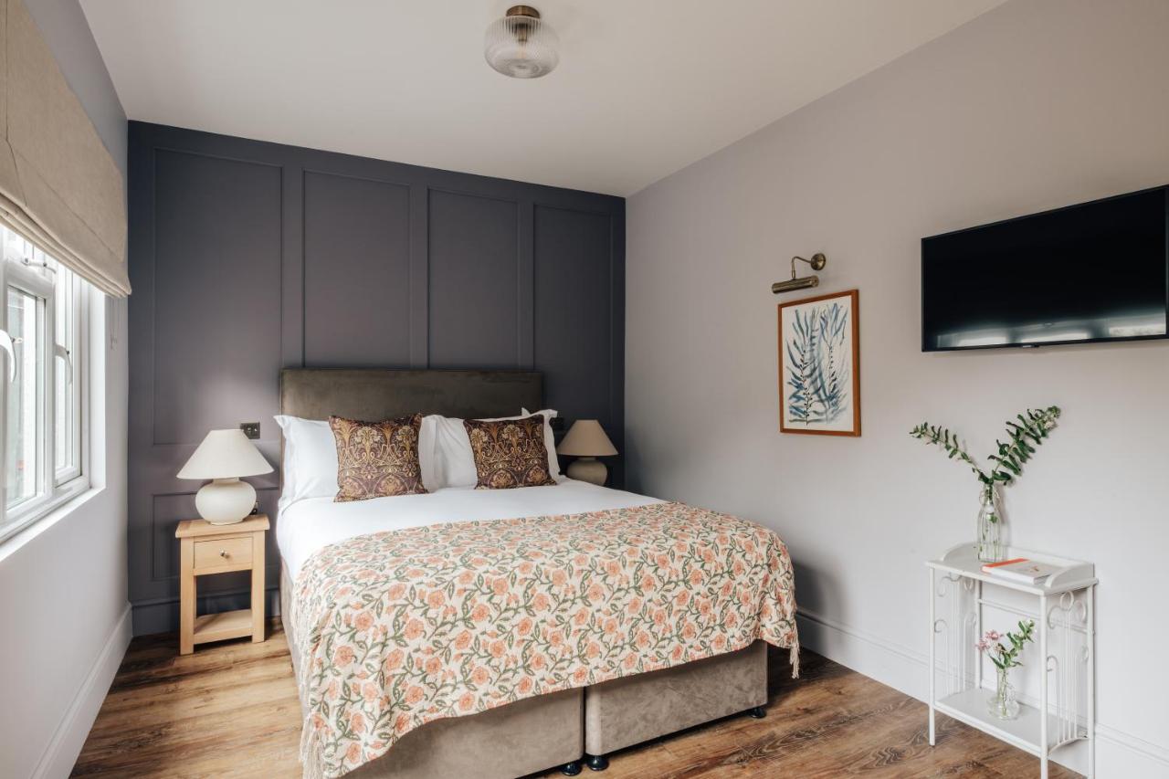 King Room with Garden View, Pet Friendly Room