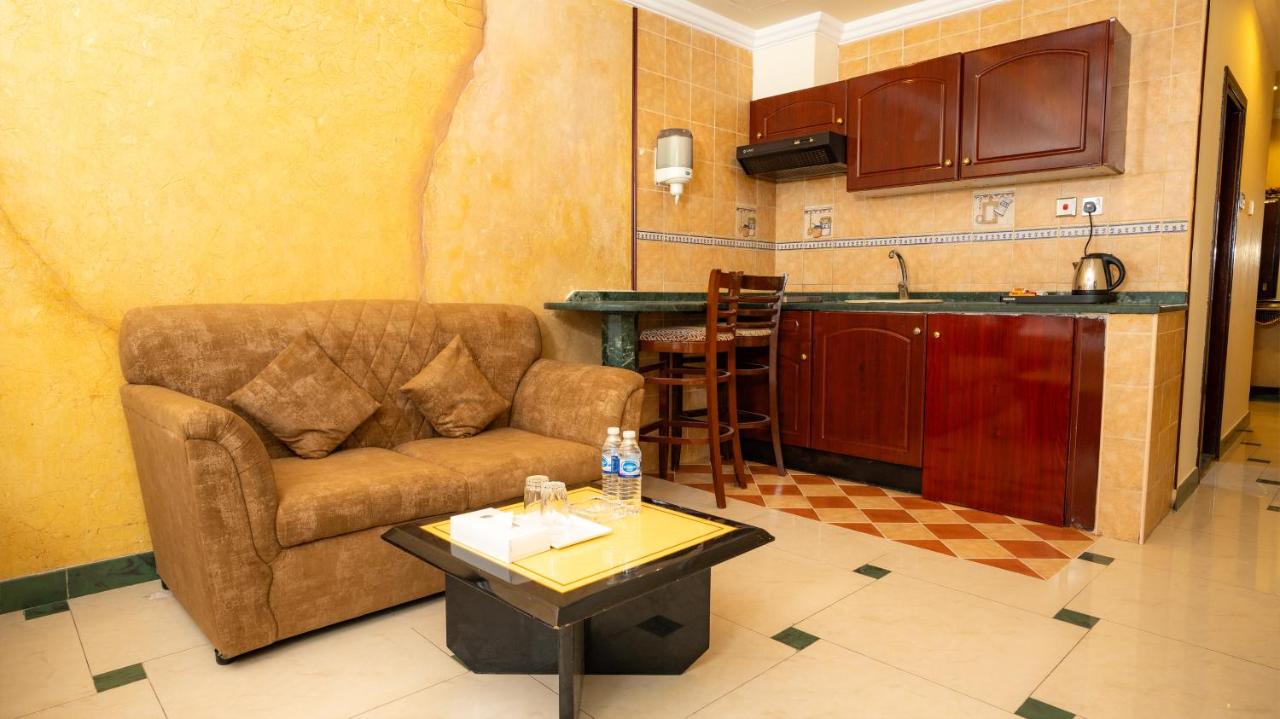 Oriental Hotel Apartments - 4