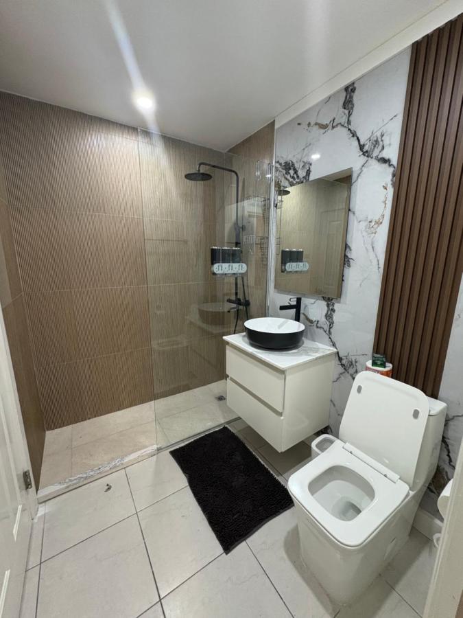 Coxy little spot in kingston - 2