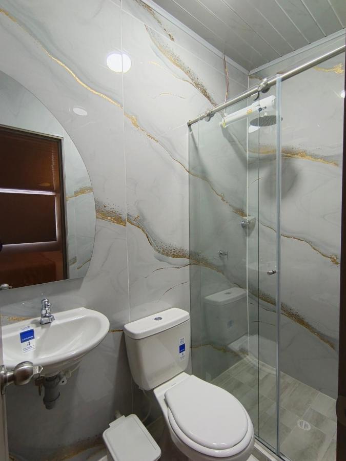 Alojamiento Hotel The hive suite - 5