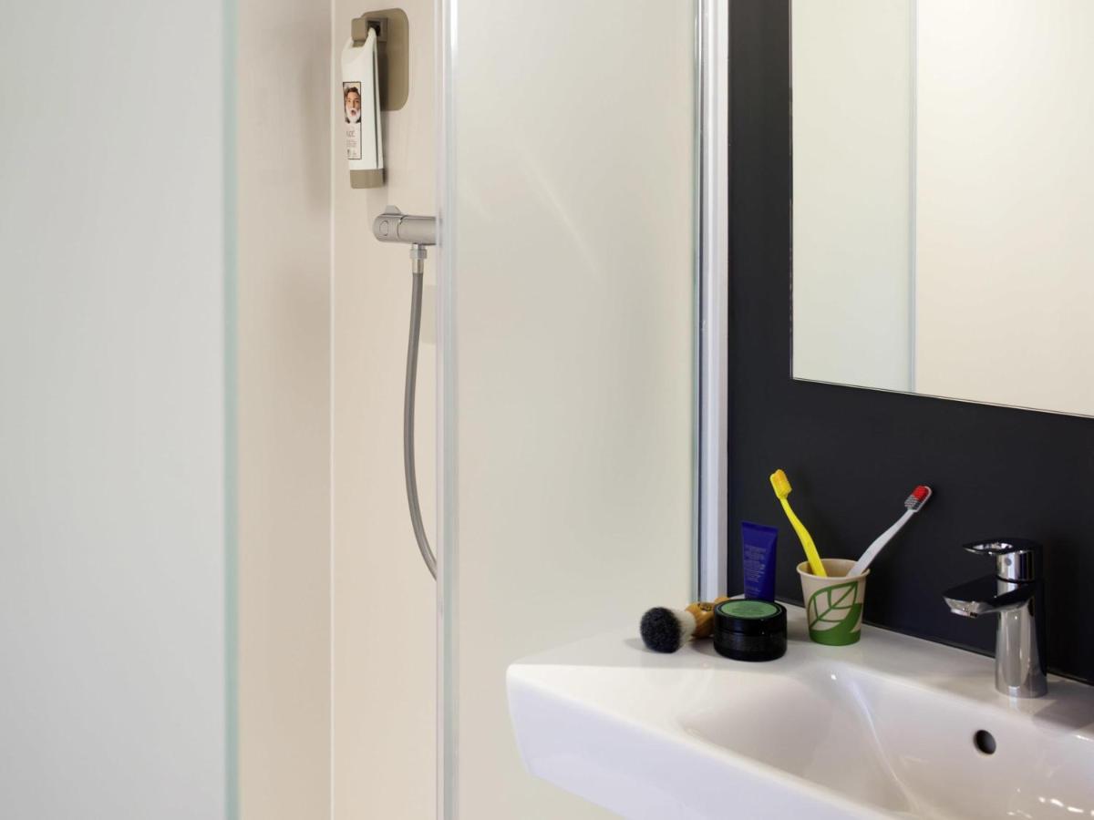 ibis budget Amsterdam Airport - 3