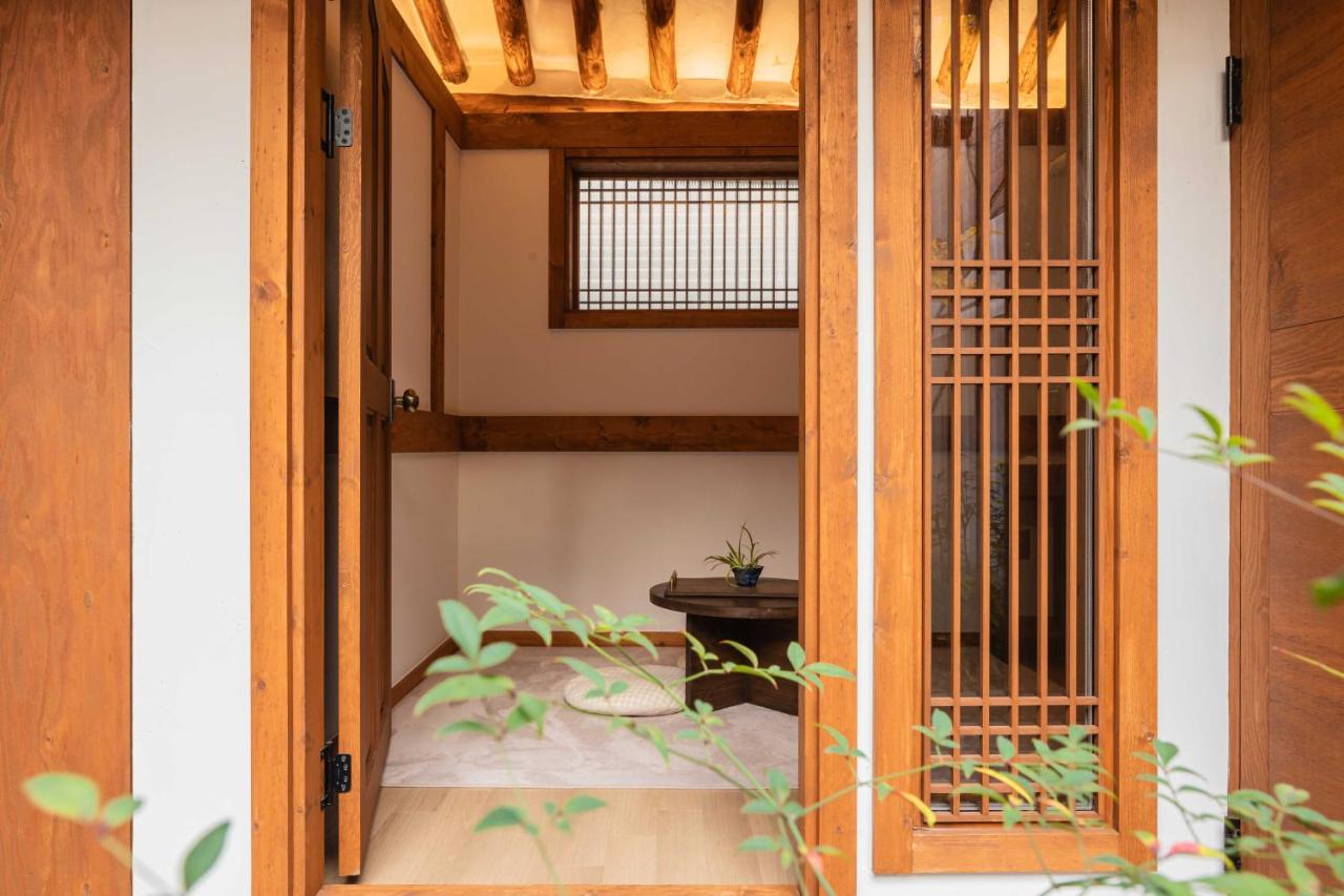 Luxury Hanok Whispering Garden - 5