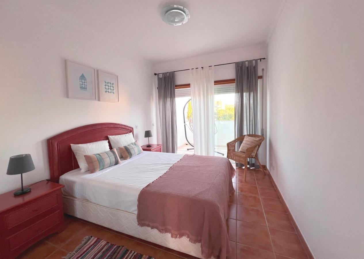 Pool View Balcony & Walk to beach, by TimeCooler - 2