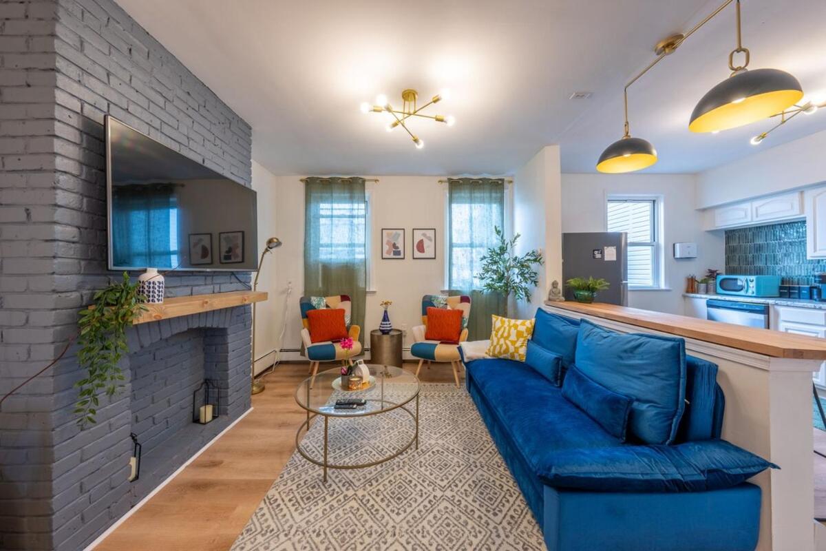 Stylish 2 BD Apt-18 mins from NYC-Steps away Bus stop, Restaurants, Groceries - 5