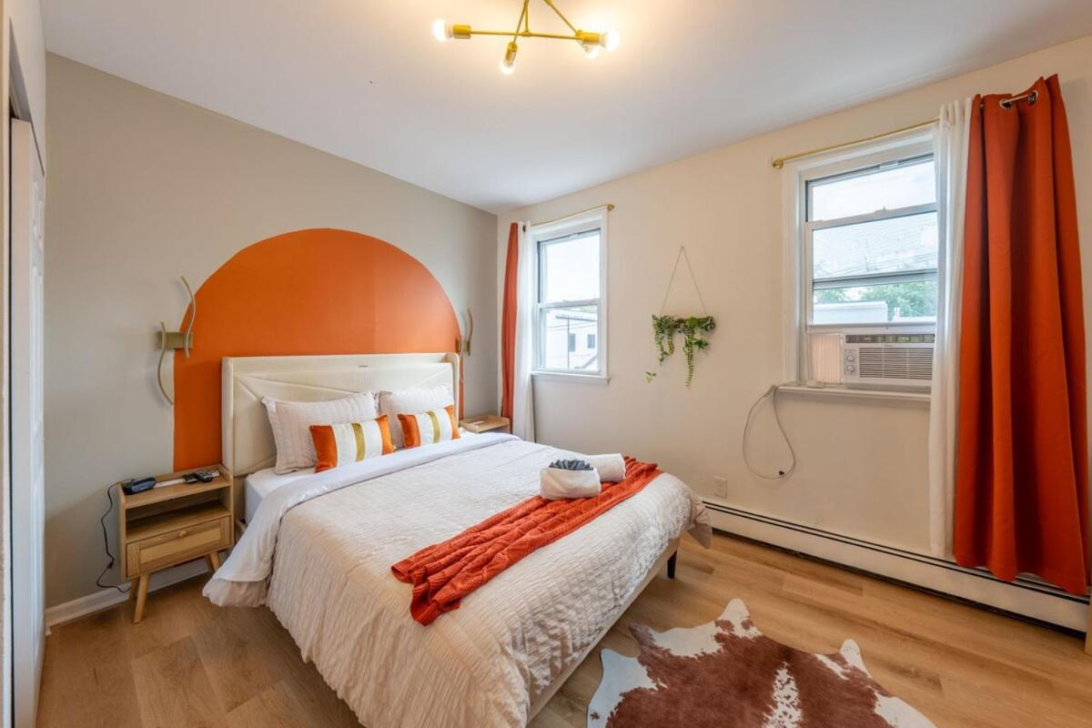 Stylish 2 BD Apt-18 mins from NYC-Steps away Bus stop, Restaurants, Groceries - 2